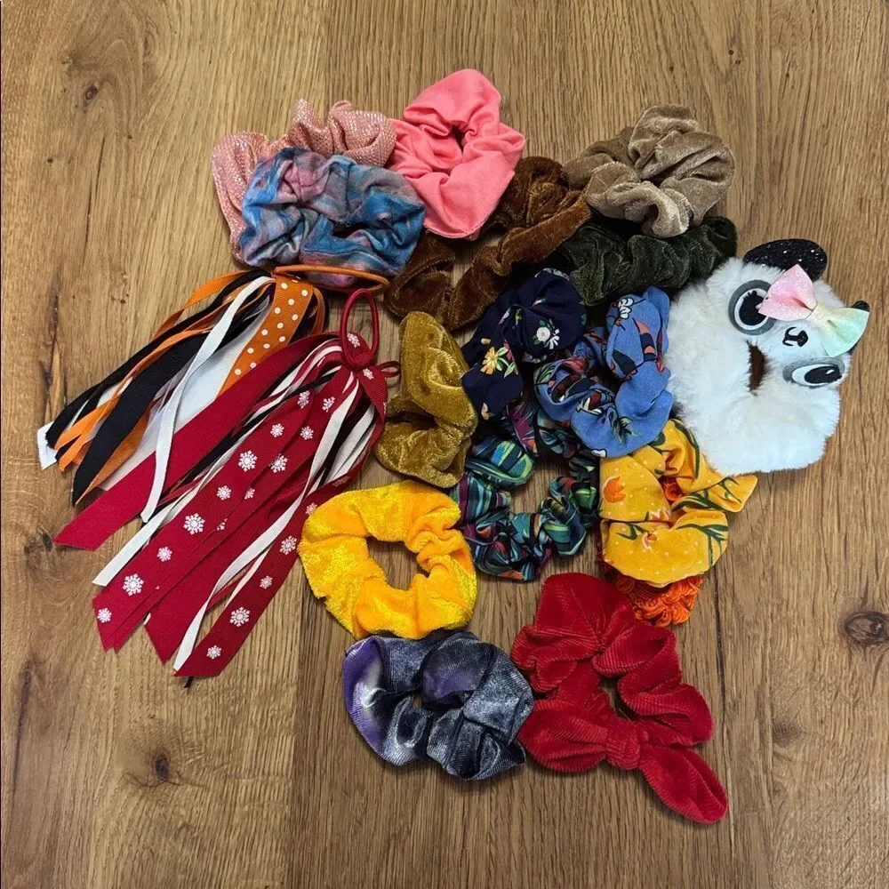 Bundle of 18 Hair Ties/Scrunchies